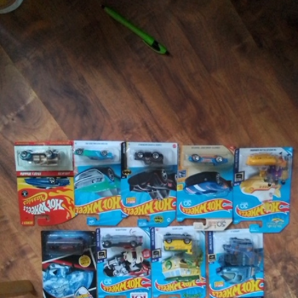 Hot Wheels Premium Toy Car Set - Multicolor